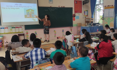 Dạy chay, học chay vì sở... không cấp thiết bị dạy học - Ảnh 2. Dạy chay, học chay vì sở... không cấp thiết bị dạy học - Ảnh 2.