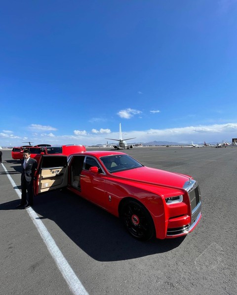 Nghỉ dưỡng kiểu Britney Spears: Dùng máy bay riêng, chạy môtô nước và thuê Rolls-Royce - Ảnh 4. Nghỉ dưỡng kiểu Britney Spears: Dùng máy bay riêng, chạy môtô nước và thuê Rolls-Royce - Ảnh 4.