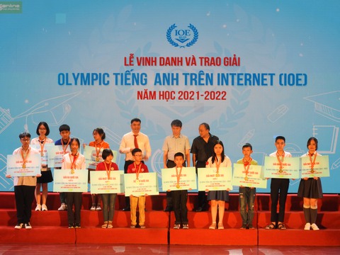 Nhiều học sinh tỉnh thành nhỏ chiến thắng cuộc thi Olympic tiếng Anh trên Internet (IOE) - Ảnh 1. Nhiều học sinh tỉnh thành nhỏ chiến thắng cuộc thi Olympic tiếng Anh trên Internet (IOE) - Ảnh 1.