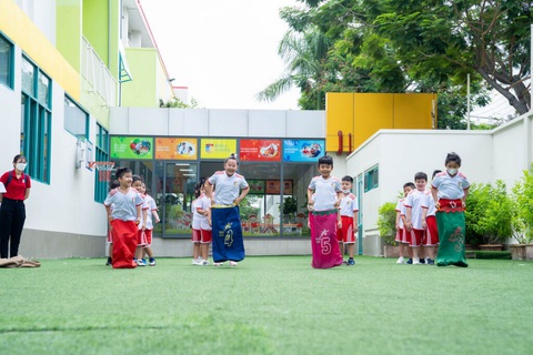 Trường quốc tế hưởng ứng SEA Games bằng giải thể thao học đường - Ảnh 2. Trường quốc tế hưởng ứng SEA Games bằng giải thể thao học đường - Ảnh 2.