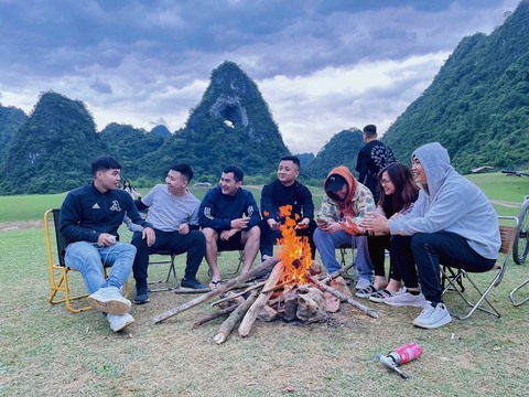 Núi Mắt Thần sừng sững trong công viên địa chất, tha hồ chèo sup, leo núi, check-in - Ảnh 9. Núi Mắt Thần sừng sững trong công viên địa chất, tha hồ chèo sup, leo núi, check-in - Ảnh 9.