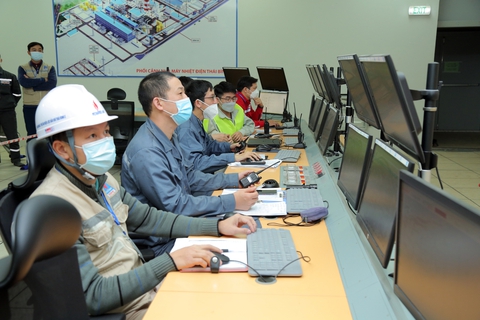 Cung ứng điện khó khăn, các dự án điện của 3 ‘ông lớn’ EVN, PVN, TKV lại chậm - Ảnh 1. Cung ứng điện khó khăn, các dự án điện của 3 ‘ông lớn’ EVN, PVN, TKV lại chậm - Ảnh 1.