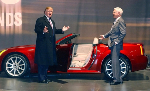 Cựu đệ nhất phu nhân Mỹ thích từ Mercedes-Benz SLR McLaren đến môtô đậm chất Trump - Ảnh 6. Cựu đệ nhất phu nhân Mỹ thích từ Mercedes-Benz SLR McLaren đến môtô đậm chất Trump - Ảnh 6.