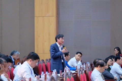 Nông dân lo buôn đất lời hơn làm lúa, bộ trình 6 giải pháp hạ nhiệt - Ảnh 1. Nông dân lo buôn đất lời hơn làm lúa, bộ trình 6 giải pháp hạ nhiệt - Ảnh 1.