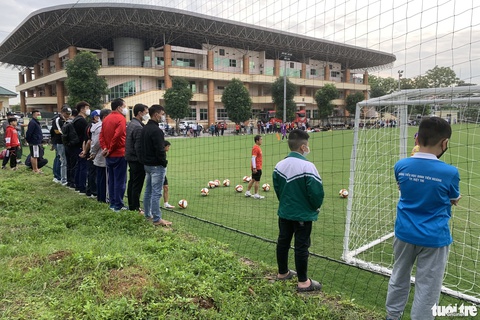 Ít nhất 15 nhân sự công an quanh sân Việt Trì để đảm bảo tuyệt đối việc U23 Việt Nam tập kín - Ảnh 2. Ít nhất 15 nhân sự công an quanh sân Việt Trì để đảm bảo tuyệt đối việc U23 Việt Nam tập kín - Ảnh 2.