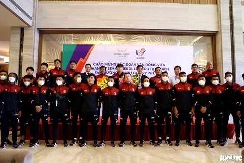 U23 Indonesia tạo thiện cảm ngày đầu tới Việt Nam - Ảnh 2. U23 Indonesia tạo thiện cảm ngày đầu tới Việt Nam - Ảnh 2.