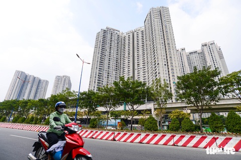 Siết vốn, vay mua nhà thêm khó - Ảnh 2. Siết vốn, vay mua nhà thêm khó - Ảnh 2.