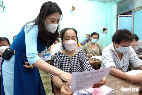 Tuyển sinh lớp 10 tại TP.HCM: Tỉ lệ chọi sẽ tăng do heo vàng? - Ảnh 1. Tuyển sinh lớp 10 tại TP.HCM: Tỉ lệ chọi sẽ tăng do heo vàng? - Ảnh 1.