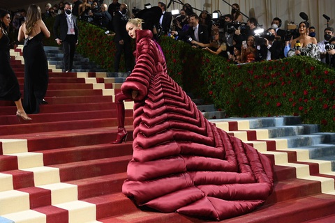 Sao chưng diện vương giả, tôn vinh lịch sử thời trang Mỹ trong Met Gala 2022 - Ảnh 3. Sao chưng diện vương giả, tôn vinh lịch sử thời trang Mỹ trong Met Gala 2022 - Ảnh 3.