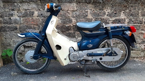 Honda Cub 82 lăn bánh gần 80.000 km, bán lại vẫn được giá 29 triệu đồng - Ảnh 1. Honda Cub 82 lăn bánh gần 80.000 km, bán lại vẫn được giá 29 triệu đồng - Ảnh 1.