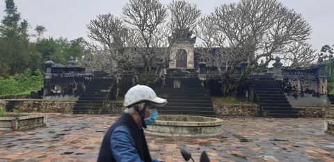 Số phận kỳ lạ của báu vật thời Nguyễn - Kỳ 5: Nữ trang hoàng thái hậu Từ Dũ bị nấu chảy - Ảnh 3. Số phận kỳ lạ của báu vật thời Nguyễn - Kỳ 5: Nữ trang hoàng thái hậu Từ Dũ bị nấu chảy - Ảnh 3.