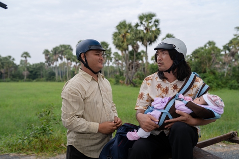 Tiến Luật vào vai gà trống nuôi con; Phi Việt thi Nam vương hoàn vũ 2022 - Ảnh 3. Tiến Luật vào vai gà trống nuôi con; Phi Việt thi Nam vương hoàn vũ 2022 - Ảnh 3.