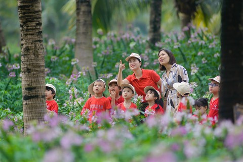 Trẻ em vui Quốc tế thiếu nhi ở đô thị triệu cây xanh - Ảnh 8. Trẻ em vui Quốc tế thiếu nhi ở đô thị triệu cây xanh - Ảnh 8.