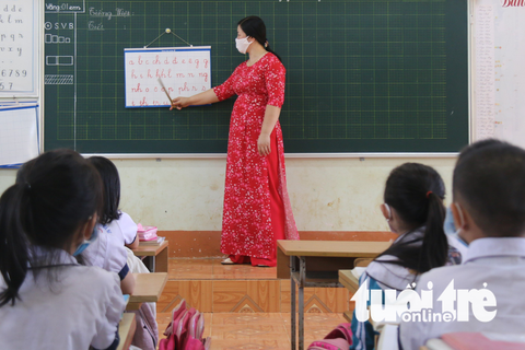 Không truy thu và chi bổ sung tiền ưu đãi miền núi cho giáo viên ở TP Gia Nghĩa - Ảnh 1. Không truy thu và chi bổ sung tiền ưu đãi miền núi cho giáo viên ở TP Gia Nghĩa - Ảnh 1.