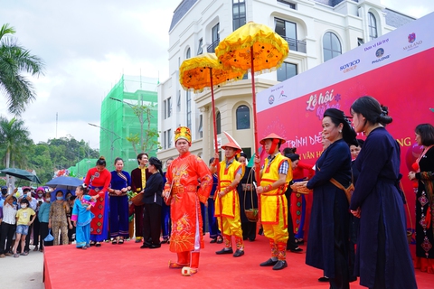 Những dấu ấn nổi bật của lễ hội Kỳ Hoa - Lạng Sơn 2022 - Ảnh 2. Những dấu ấn nổi bật của lễ hội Kỳ Hoa - Lạng Sơn 2022 - Ảnh 2.