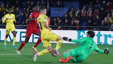 Lãnh đạo CLB Villarreal chê trọng tài không đủ trình độ - Ảnh 1. Lãnh đạo CLB Villarreal chê trọng tài không đủ trình độ - Ảnh 1.