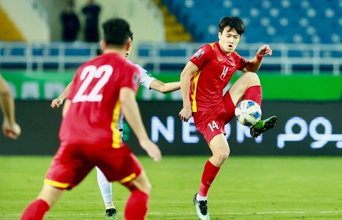 Loại Xuân Tú, ông Park sẵn sàng cho Hoàng Đức đá tiền đạo - Ảnh 1. Loại Xuân Tú, ông Park sẵn sàng cho Hoàng Đức đá tiền đạo - Ảnh 1.