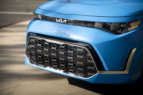 Kia Soul 2023: SUV nhỏ nhiều công nghệ, được showroom tư nhân săn tìm - Ảnh 6. Kia Soul 2023: SUV nhỏ nhiều công nghệ, được showroom tư nhân săn tìm - Ảnh 6.
