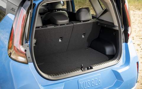 Kia Soul 2023: SUV nhỏ nhiều công nghệ, được showroom tư nhân săn tìm - Ảnh 11. Kia Soul 2023: SUV nhỏ nhiều công nghệ, được showroom tư nhân săn tìm - Ảnh 11.