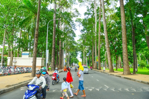 Tin sáng 17-5: TP.HCM đặt mục tiêu có thêm 150ha công viên; Gỡ vướng 38 dự án mắc kẹt - Ảnh 2. Tin sáng 17-5: TP.HCM đặt mục tiêu có thêm 150ha công viên; Gỡ vướng 38 dự án mắc kẹt - Ảnh 2.