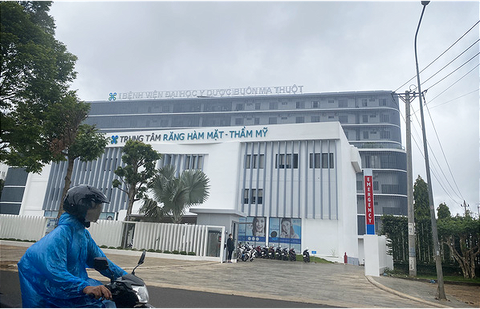 Vụ gãy xương sườn sau sinh mổ: Sở Y tế Đắk Lắk đã yêu cầu thanh tra y tế vào cuộc - Ảnh 1. Vụ gãy xương sườn sau sinh mổ: Sở Y tế Đắk Lắk đã yêu cầu thanh tra y tế vào cuộc - Ảnh 1.