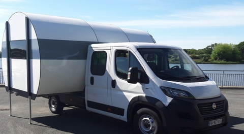 Nhà di động gấp gọn vừa Ford Transit, nở rộng gấp 3 lần khi cần - Ảnh 10. Nhà di động gấp gọn vừa Ford Transit, nở rộng gấp 3 lần khi cần - Ảnh 10.