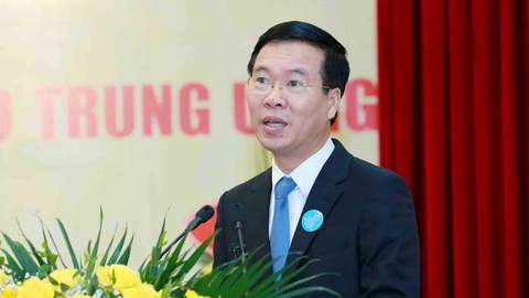 Bộ Chính trị ra quy định 5 bước về luân chuyển cán bộ - Ảnh 1. Bộ Chính trị ra quy định 5 bước về luân chuyển cán bộ - Ảnh 1.
