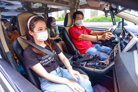 Gojek ra mắt dịch vụ gọi xe công nghệ 7 chỗ GoCar XL Protect - Ảnh 1. Gojek ra mắt dịch vụ gọi xe công nghệ 7 chỗ GoCar XL Protect - Ảnh 1.
