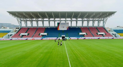 Triển khai 4 vòng an ninh quanh sân Cẩm Phả trong các trận đấu bóng đá nữ SEA Games 31 - Ảnh 1. Triển khai 4 vòng an ninh quanh sân Cẩm Phả trong các trận đấu bóng đá nữ SEA Games 31 - Ảnh 1.