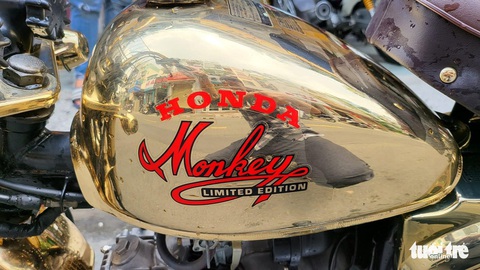 Honda Monkey mạ vàng hàng hiếm giá khoảng 200 triệu đồng tại Việt Nam - Ảnh 7. Honda Monkey mạ vàng hàng hiếm giá khoảng 200 triệu đồng tại Việt Nam - Ảnh 7.