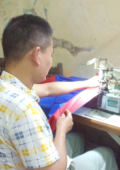 Hội cổ động viên Nam Định quyết biến sân Thiên Trường thành chảo lửa tại SEA Games 31 - Ảnh 2. Hội cổ động viên Nam Định quyết biến sân Thiên Trường thành chảo lửa tại SEA Games 31 - Ảnh 2.