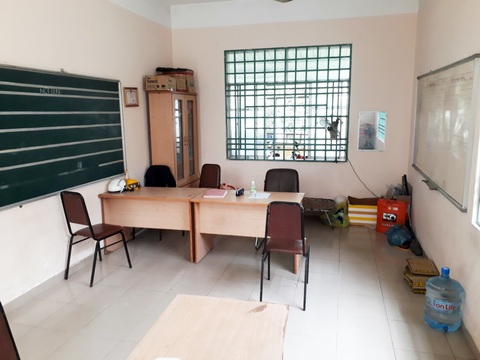 Tạm đình chỉ thầy giáo ở Thủ Đức bị tố sàm sỡ học sinh, mời công an vào cuộc - Ảnh 1. Tạm đình chỉ thầy giáo ở Thủ Đức bị tố sàm sỡ học sinh, mời công an vào cuộc - Ảnh 1.
