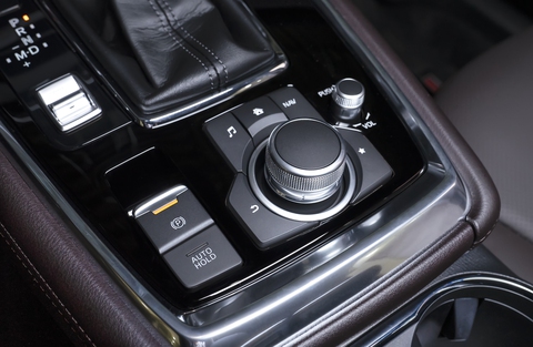 Mazda CX-8 2022 ra mắt Việt Nam, giá từ 1,079 tỉ đồng, thêm trang bị đấu Hyundai Santa Fe - Ảnh 8. Mazda CX-8 2022 ra mắt Việt Nam, giá từ 1,079 tỉ đồng, thêm trang bị đấu Hyundai Santa Fe - Ảnh 8.