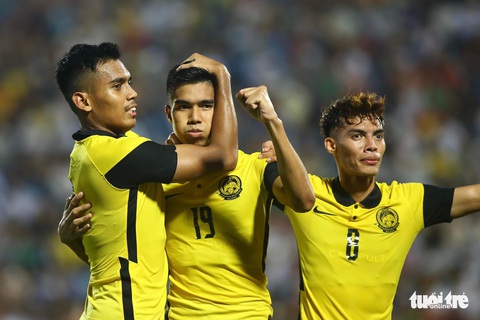 U23 Malaysia thắng ngược 10 người Thái Lan ở trận ra quân SEA Games 31 - Ảnh 2. U23 Malaysia thắng ngược 10 người Thái Lan ở trận ra quân SEA Games 31 - Ảnh 2.