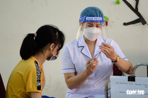Tin COVID-19 chiều 7-5: Cả nước còn 381 ca thở oxy, không ca tử vong - Ảnh 1. Tin COVID-19 chiều 7-5: Cả nước còn 381 ca thở oxy, không ca tử vong - Ảnh 1.