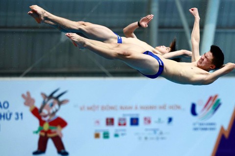 Nhảy cầu mang về cho Malaysia 2 huy chương vàng đầu tiên ở SEA Games 31 - Ảnh 5. Nhảy cầu mang về cho Malaysia 2 huy chương vàng đầu tiên ở SEA Games 31 - Ảnh 5.