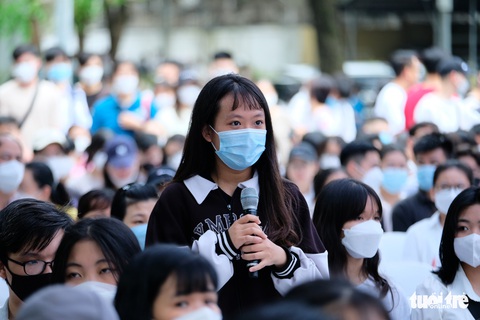 Thí sinh chọn bài thi khoa học xã hội áp đảo - Ảnh 6. Thí sinh chọn bài thi khoa học xã hội áp đảo - Ảnh 6.