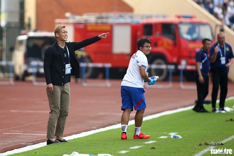 U23 Campuchia có đồng HLV trưởng là danh thủ Keisuke Honda - Ảnh 1. U23 Campuchia có đồng HLV trưởng là danh thủ Keisuke Honda - Ảnh 1.