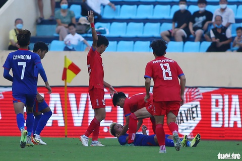 U23 Campuchia có đồng HLV trưởng là danh thủ Keisuke Honda - Ảnh 6. U23 Campuchia có đồng HLV trưởng là danh thủ Keisuke Honda - Ảnh 6.