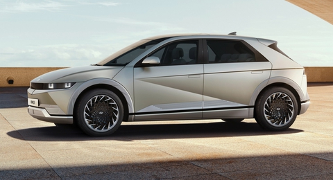 Xe điện vừa về Việt Nam Hyundai Ioniq 5 gây sốt trên toàn cầu: 90.000 xe bán ra sau 1 năm - Ảnh 1. Xe điện vừa về Việt Nam Hyundai Ioniq 5 gây sốt trên toàn cầu: 90.000 xe bán ra sau 1 năm - Ảnh 1.