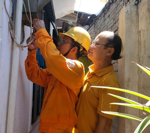 Đà Nẵng kêu gọi người dân cùng tiết kiệm điện - Ảnh 1. Đà Nẵng kêu gọi người dân cùng tiết kiệm điện - Ảnh 1.