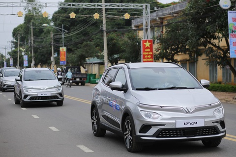 Taxi điện - Bước ngoặt lớn trong ngành xe dịch vụ tại Việt Nam - Ảnh 2. Taxi điện - Bước ngoặt lớn trong ngành xe dịch vụ tại Việt Nam - Ảnh 2.