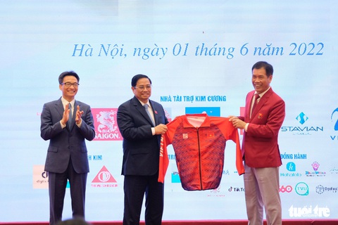 Tặng Huân chương Lao động hạng ba cho hai đội tuyển bóng đá giành huy chương vàng SEA Games 31 - Ảnh 2. Tặng Huân chương Lao động hạng ba cho hai đội tuyển bóng đá giành huy chương vàng SEA Games 31 - Ảnh 2.