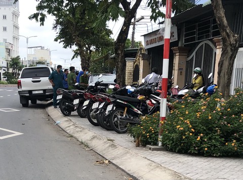 Trưởng khoa dược Bệnh viện Đa khoa Đồng Tháp nghi tự tử tại nhà - Ảnh 1. Trưởng khoa dược Bệnh viện Đa khoa Đồng Tháp nghi tự tử tại nhà - Ảnh 1.