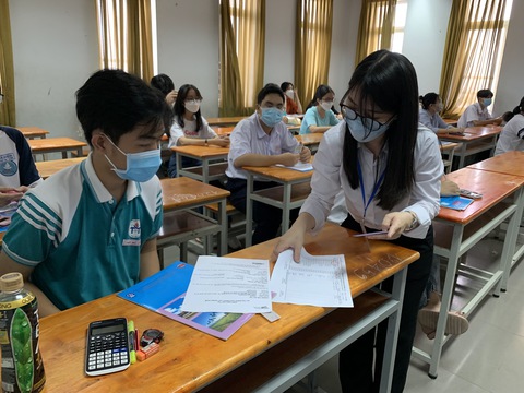 Lo lắng với xét tuyển bằng kết quả thi đánh giá năng lực - Ảnh 1. Lo lắng với xét tuyển bằng kết quả thi đánh giá năng lực - Ảnh 1.