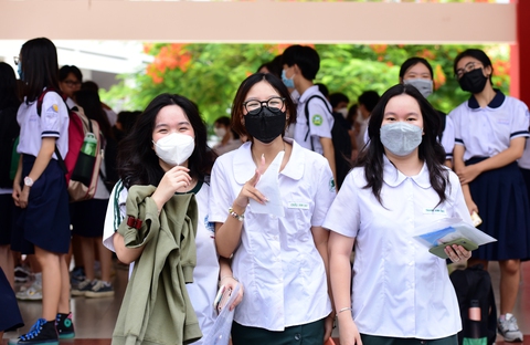 Kỳ thi tuyển sinh lớp 10 tại TP.HCM: Sức ép từ thế hệ heo vàng - Ảnh 1. Kỳ thi tuyển sinh lớp 10 tại TP.HCM: Sức ép từ thế hệ heo vàng - Ảnh 1.
