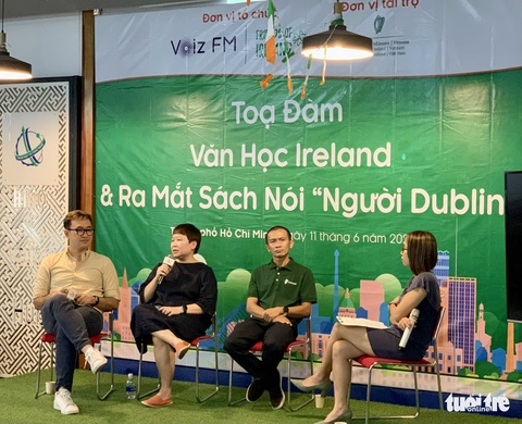 Phát hành miễn phí sách nói Người Dublin trên Voiz FM - Ảnh 1. Phát hành miễn phí sách nói Người Dublin trên Voiz FM - Ảnh 1.