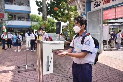 Tin COVID-19 chiều 12-6: Số mắc mới giảm còn 568 ca, 29 tỉnh thành không ghi nhận ca mới - Ảnh 1. Tin COVID-19 chiều 12-6: Số mắc mới giảm còn 568 ca, 29 tỉnh thành không ghi nhận ca mới - Ảnh 1.