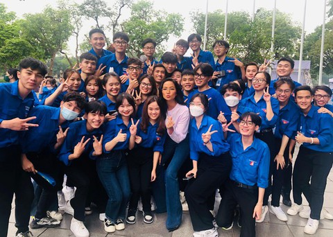 Hoa hậu HHen Niê lên tiếng thay đổi định kiến giới trong công việc - Ảnh 1. Hoa hậu HHen Niê lên tiếng thay đổi định kiến giới trong công việc - Ảnh 1.