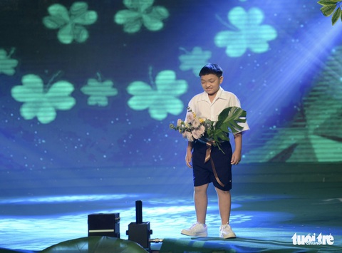 Người đẹp Bến Tre đăng quang Hoa hậu Môi trường Việt Nam mùa đầu tiên - Ảnh 2. Người đẹp Bến Tre đăng quang Hoa hậu Môi trường Việt Nam mùa đầu tiên - Ảnh 2.